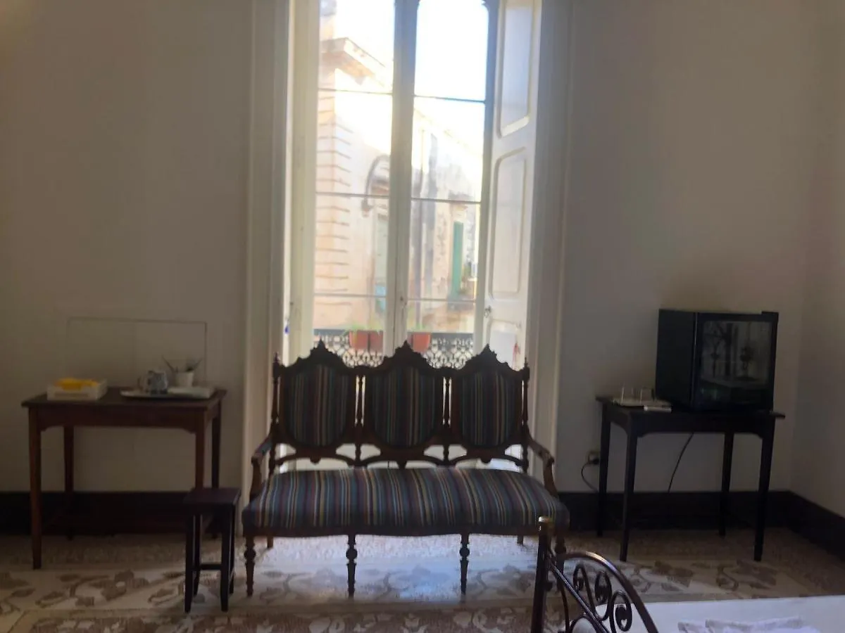 Palazzo Bernardini Suites location