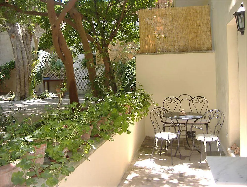 Palazzo Bernardini Suites Lecce 2*,  Italy