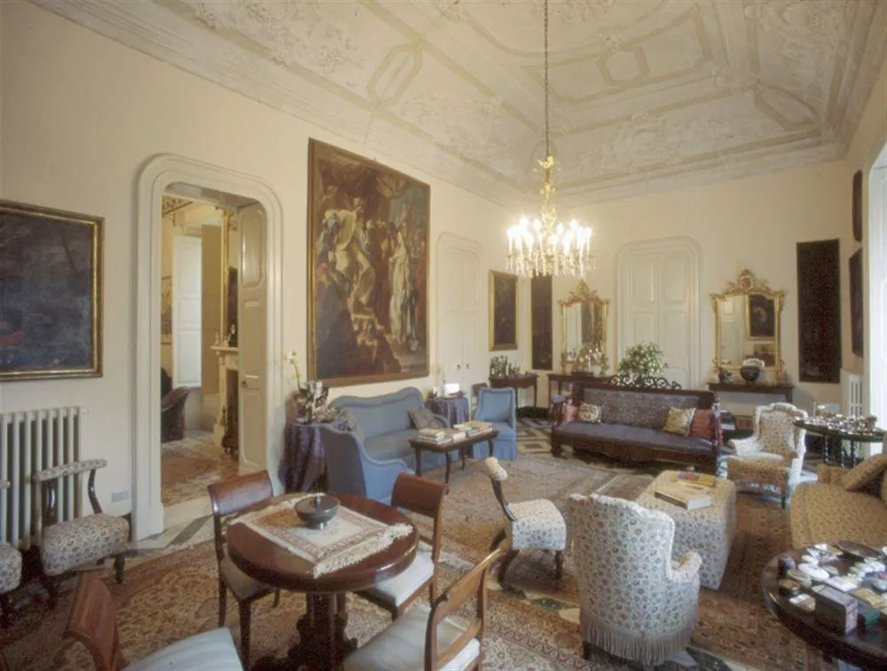 Palazzo Bernardini Suites Lecce Bed & Breakfast
