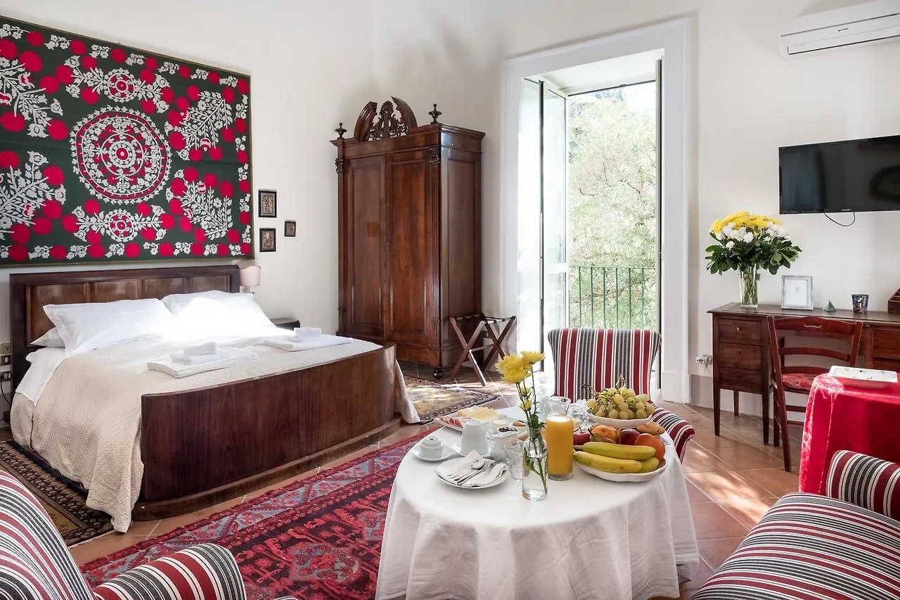 Palazzo Bernardini Suites Lecce Bed & Breakfast