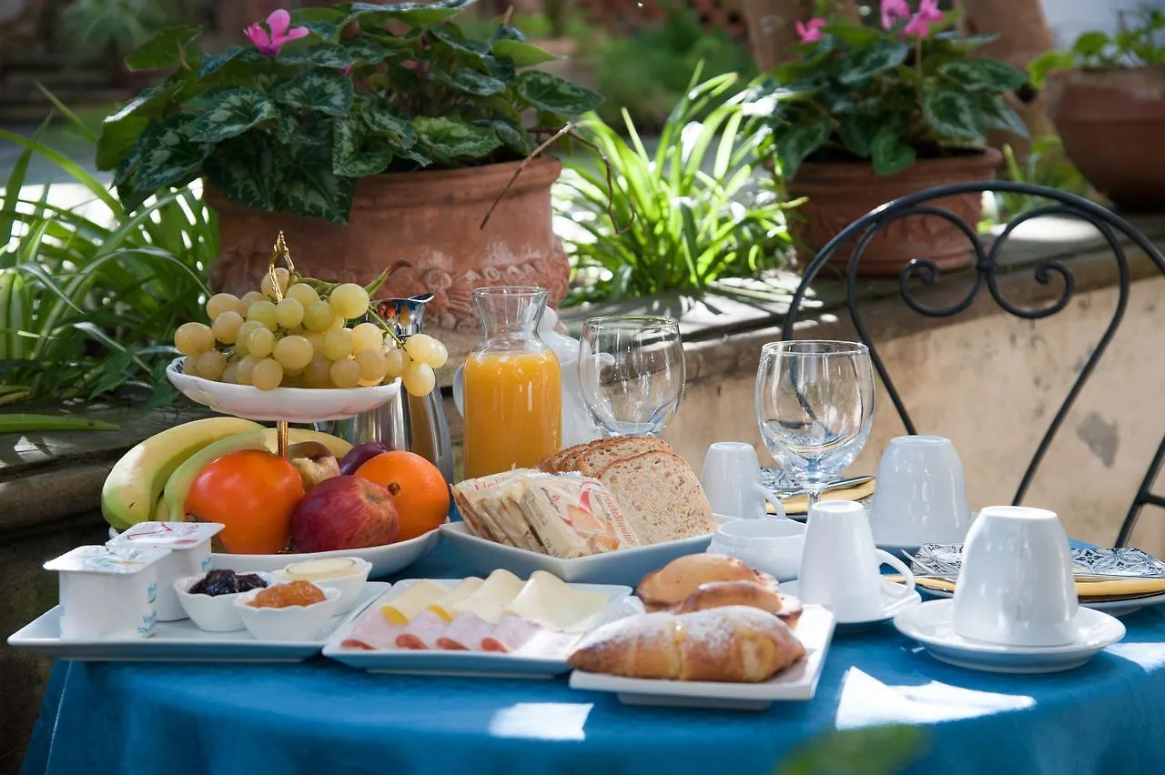 Palazzo Bernardini Suites Lecce Bed & Breakfast